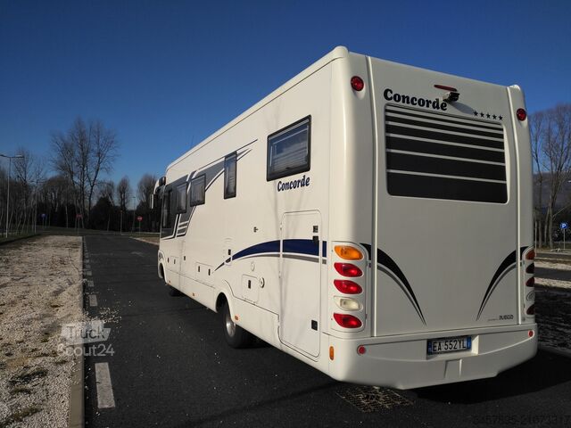 Camper Concorde Charisma 890 LS