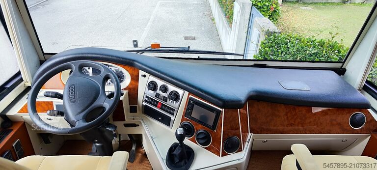 Camper Concorde Charisma 890 LS