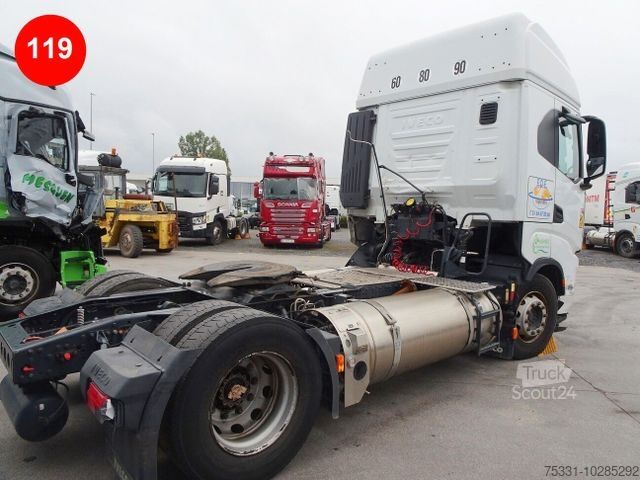 Standard tractor unit IVECO 460 S WAY NP LNG ACTIVE SPACE