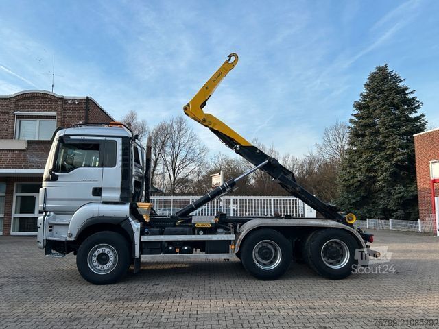 Hakowiec MAN 26.500 Palfinger Abknick-Abroller kurz Radstand