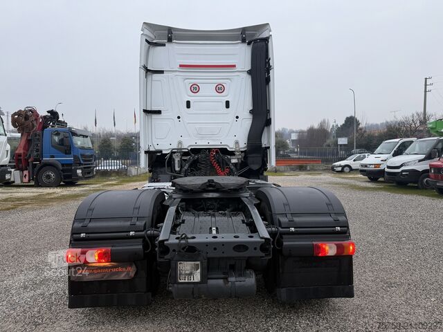 τυπική μονάδα τράκτορα Mercedes-Benz Actros 1845 ADR ÖL-Retarder Euro6