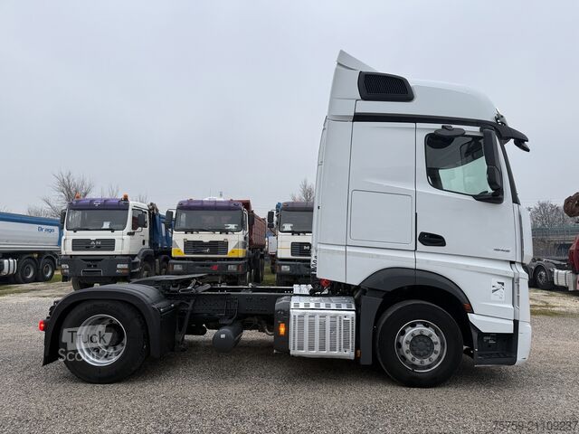 τυπική μονάδα τράκτορα Mercedes-Benz Actros 1845 ADR ÖL-Retarder Euro6