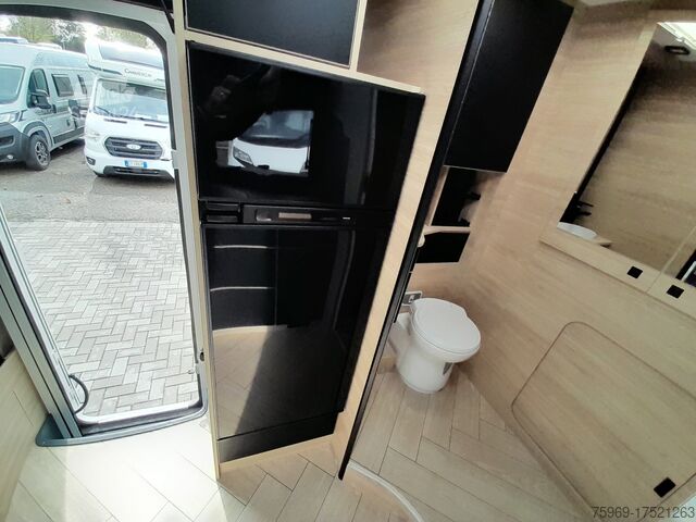 Delintegrerad husbil Chausson 640 ETAPE LINE M25