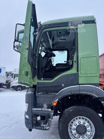 Camion-benne tricar MERCEDES-BENZ Arocs2145 Komplettzug*per*TopZustand*Plane