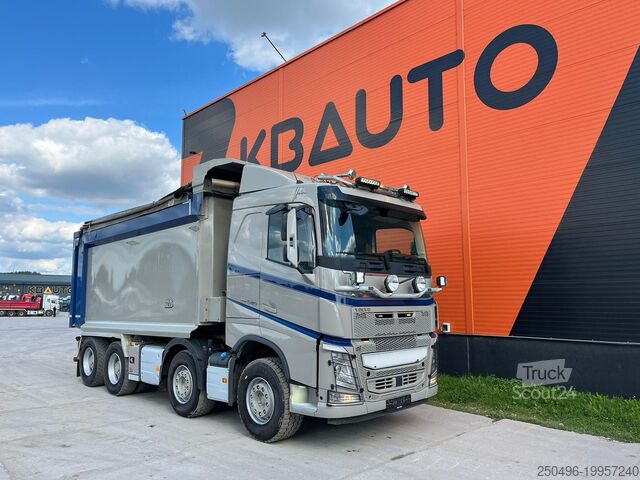 Pašizgāzējs Volvo FH 540 8x4 HYDRAULIC TENT / RETARDER / TANDEM A...
