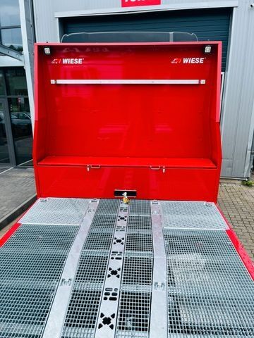 Autotransporter LKW MAN TGS 35.520 Fahrgestell mit Wiese Aufbau