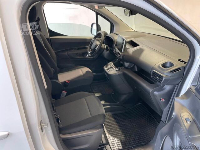 Skåpbil OPEL Combo-e Cargo XL 50-kWh Regalsystem Navi Kamera