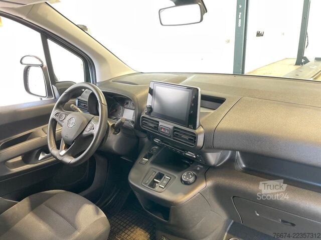 Skåpbil OPEL Combo-e Cargo XL 50-kWh Regalsystem Navi Kamera