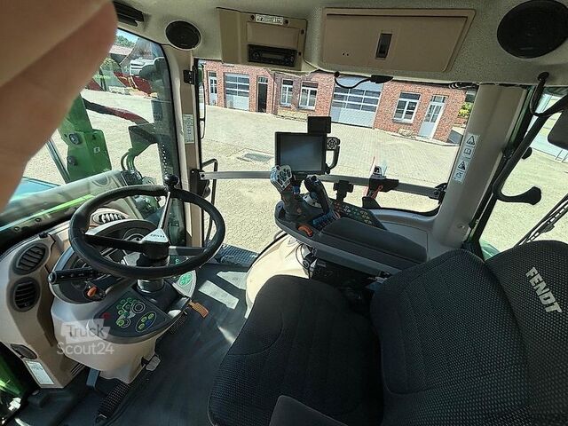 Tractor Fendt Fendt 824 Vario Profie Plus mit Frontlader Interne Nr. 7263