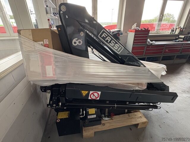 Camion équipé d'une grue  Ladekran Fassi F32A.023 Funk! NEU sofort verfügbar!