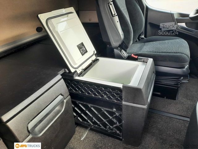 Prostorninska vlačilna enota MERCEDES-BENZ 1851 LS ACTROS Giga Retarder Standklima Alu