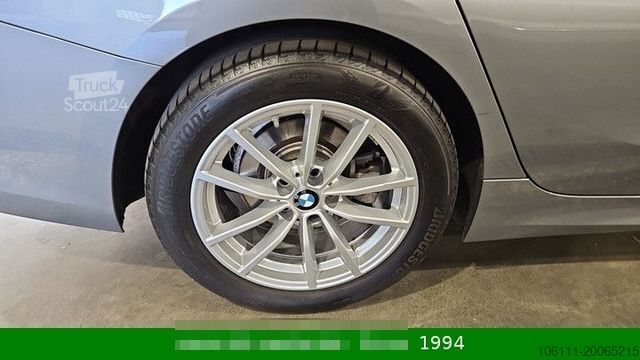 Мікроавтобус BMW 320d Touring xDrive