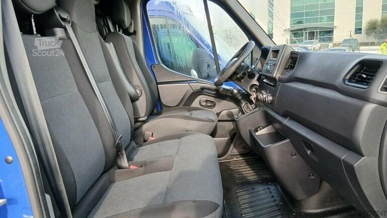 شاحنة نقل بضائع بسقف مرتفع Renault Master T33 2.3 dci 135cv L2H2 Ice E6d-temp