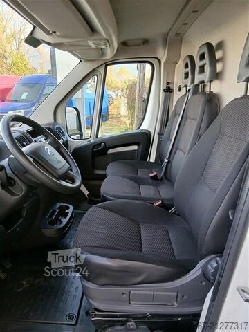 Furgon z wysokim dachem Citroen Jumper 33 L2H2 2.2 bluehdi 120cv S&S E6.2d-Isc