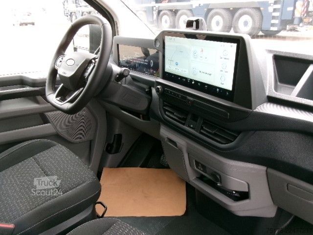 Panelová dodávka FORD Transit Custom Trend 320L2 DoKa 4x4 360Kam iACC