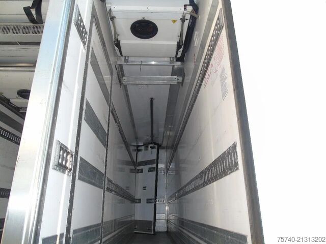 Transport chłodniczy/mrożony Volvo FL 14.210 + ATP/FRC + CARRIER + LIFT + EURO 6