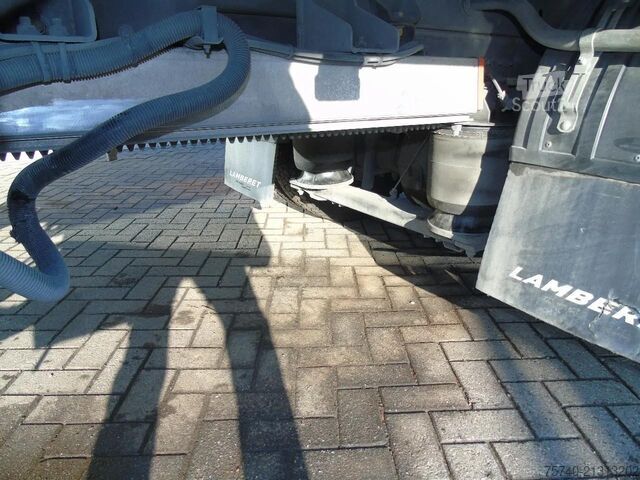 Chladírenská/mrazírenská přeprava Volvo FL 14.210 + ATP/FRC + CARRIER + LIFT + EURO 6