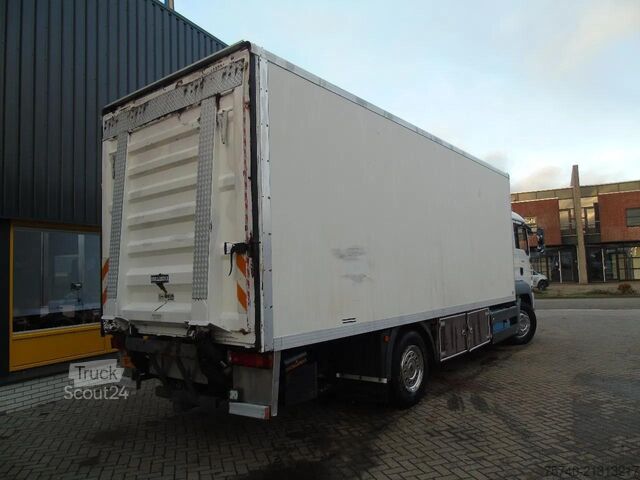 Valigia MAN TGA 18.310 + 3T LIFT  + NICE TRUCK