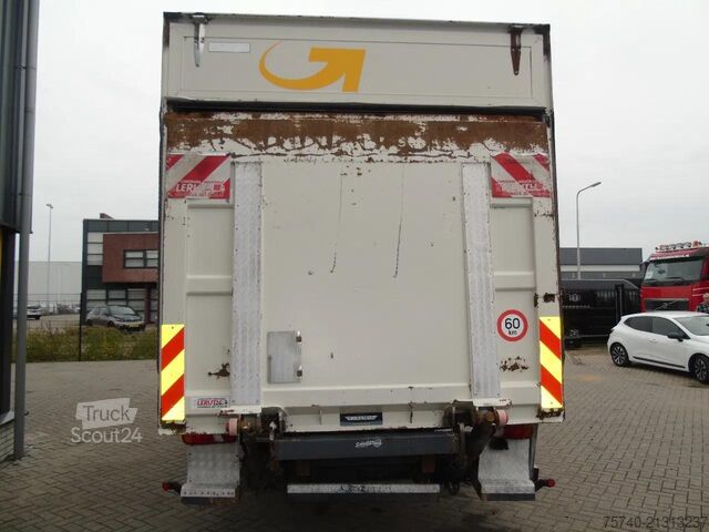 Mala Volvo FL 240 + 12t + euro 5 + lift