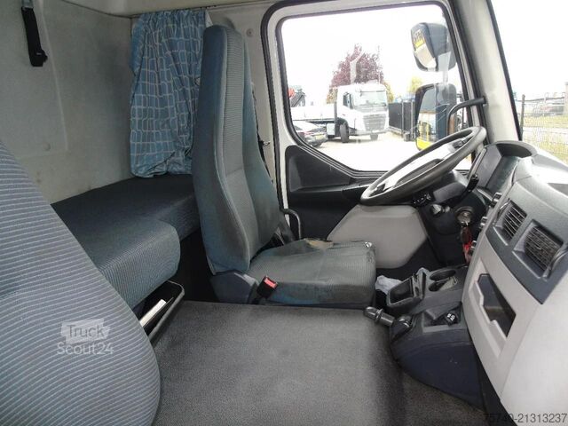 Mala Volvo FL 240 + 12t + euro 5 + lift