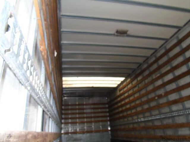 Mala Volvo FL 240 + 12t + euro 5 + lift