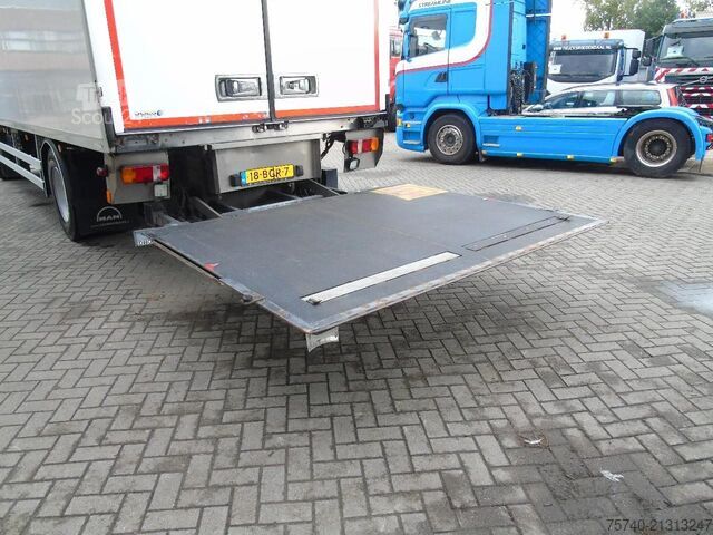 Soğutmalı/dondurulmuş taşıma MAN TGM 18.250 + carrier supra 850 + euro 6 + lift ...