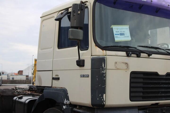 Standaard trekker MAN F 26.364 + 6X4 + BIG AXLE + EURO 2 + MANUAL