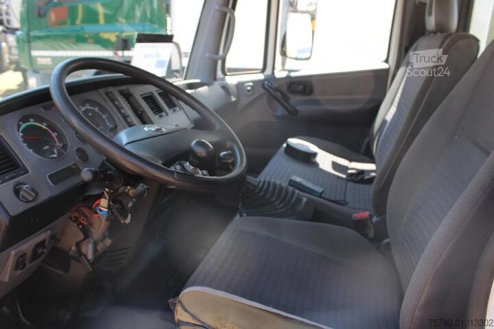 Furgón portacoches Nissan ATLEON 80.140 + MANUAL + EURO 3