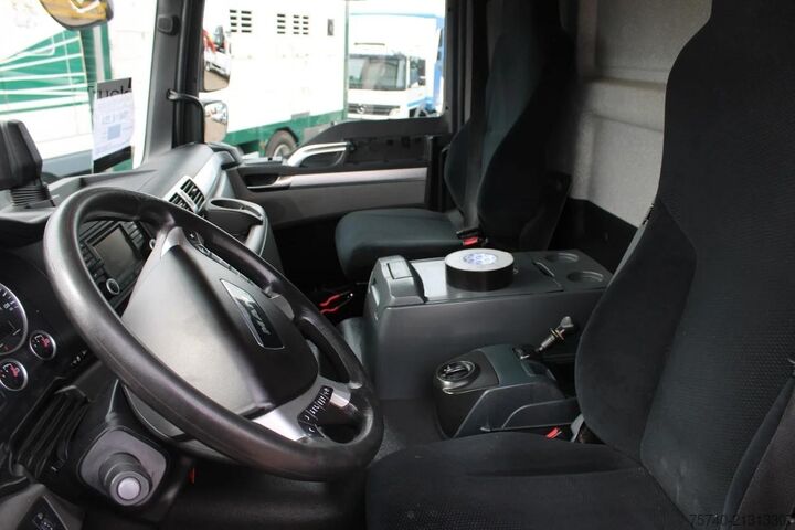 Transport chłodniczy/mrożony MAN TGM 18.250 + EURO 6 + CARRIER +  LIFT