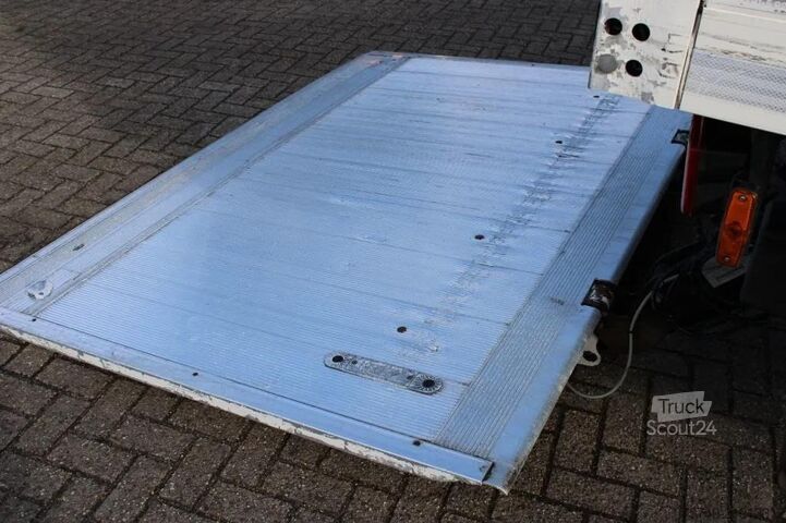 Koel-vriestransport MAN TGL 8.220 + MANUAL + EURO 6 + LIFT