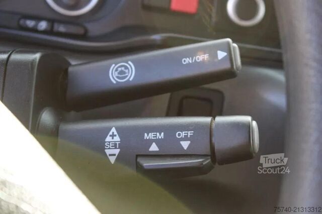 Hűtött/fagyasztott szállítás MAN TGL 8.220 + MANUAL + EURO 6 + LIFT