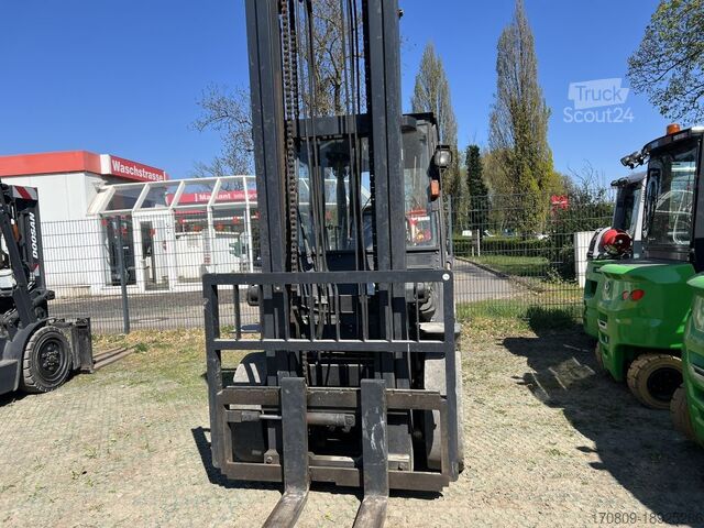 Frontgaffeltruck EP CPYD40-RW17