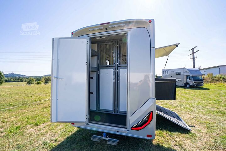 превозвач на добитък Renault Master 5Sitzplätze 3 Schlafplätze 2 Ride Team