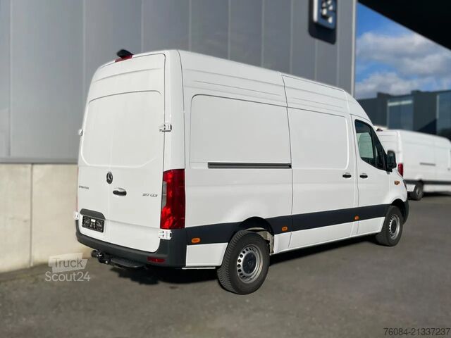 Furgão de painéis Mercedes-Benz Sprinter 317 *AHK2,0t*zetelverwarming*achteruit...