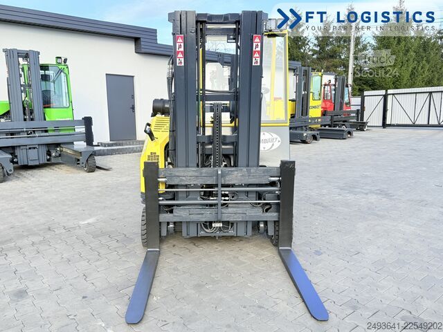 чотири-напрямний навантажувач Combilift CB3000 GAS TRIPLEX 4900 FREE-LIFT