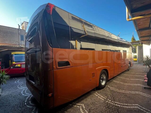 Túraautó IVECO Magelys