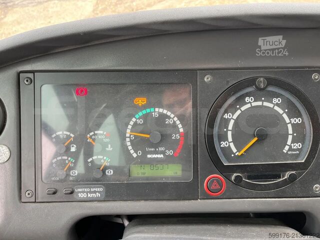 Túraautó Scania 114B4X2