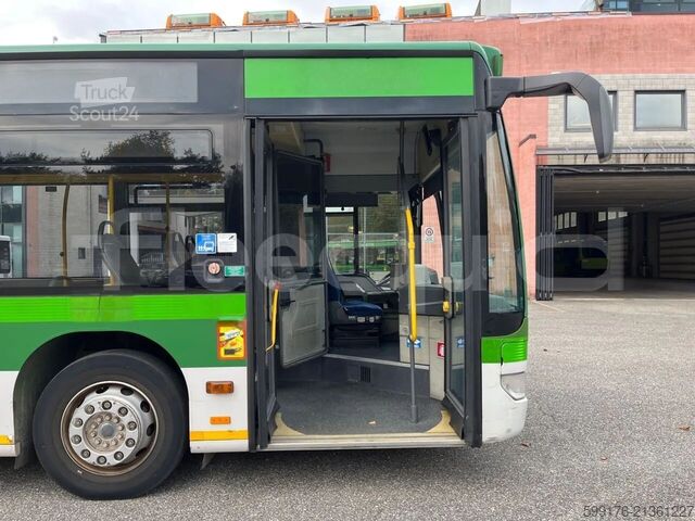 Autobús articulado Mercedes-Benz O 530