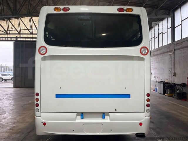 Távolsági busz IVECO Recreo