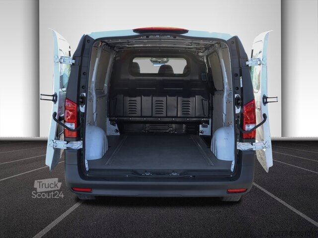 Prilagojeno dostavno vozilo Mercedes-Benz Vito116CDI KA lang,Automatik,Klima,Tempomat