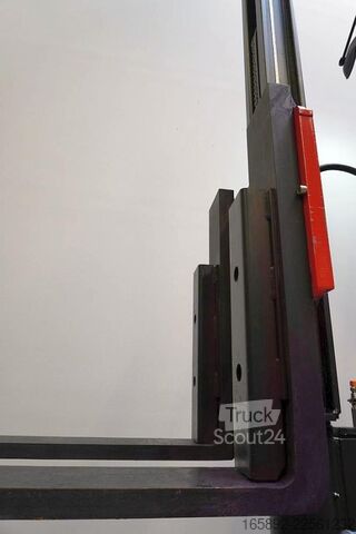 Préparateur de commandes à grande hauteur Linde K 11 011