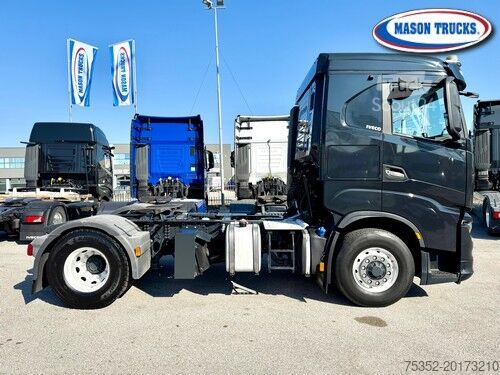 štandardný ťahač návesov Iveco X-Way 570 Hi-Traction
