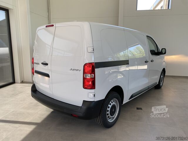 Monovolumen compacto CITROEN JUMPY  2.0 BlueHDi 145 pk BVM6