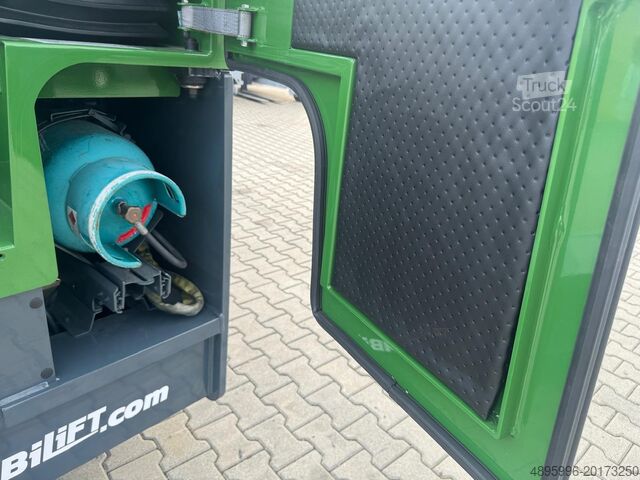 Carretilla elevadora de 4 vías Combilift C4000 /2015 /Triplex 8400 mm/Only 7299 h