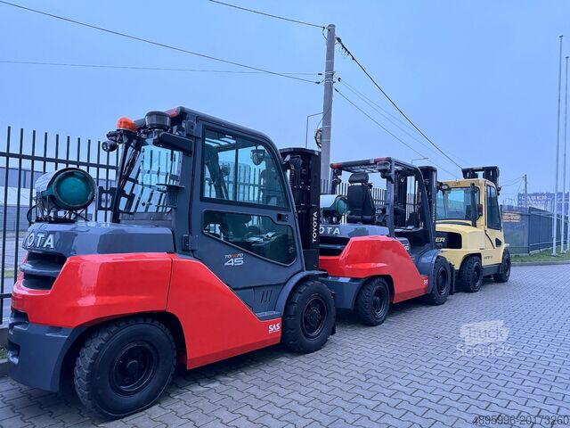 Vierwege-Gabelstapler Combilift CB4500//2019 year // Triplex 6400 mm