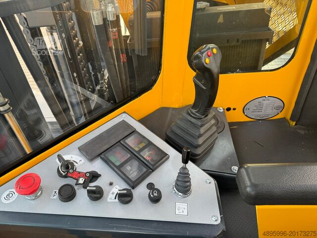 Chariot élévateur à 4 voies Combilift C6000 / LPG / 2017 year/ Free lift