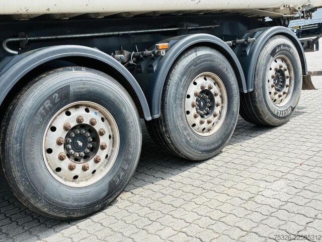 Sklopný návěs SCHMITZ CARGOBULL Trailer Tipper 45m³ Aluminium Schmitz