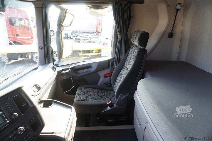 Firanka SCANIA R650 V8 8 × 4 /4 / 2020 / Curtainsider