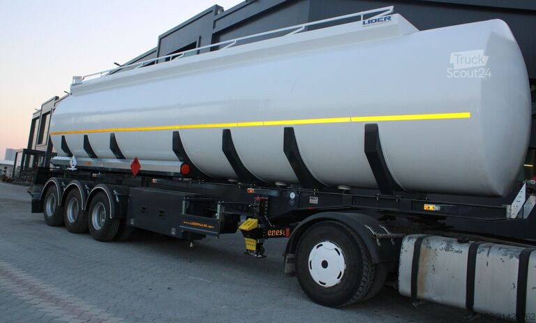 Semiremorcă cisternă Lider Tanker