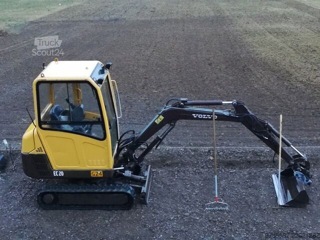 міні-екскаватор VOLVO EC20 XTV 2002 року, 3400 мотогодин VOLVO EC20 XTV